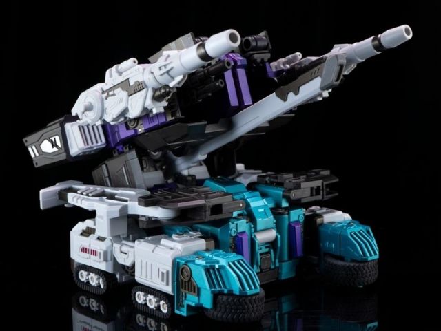 GCreation GDW-03M Fuuma and GDW-03B Darkblade Limited Editions